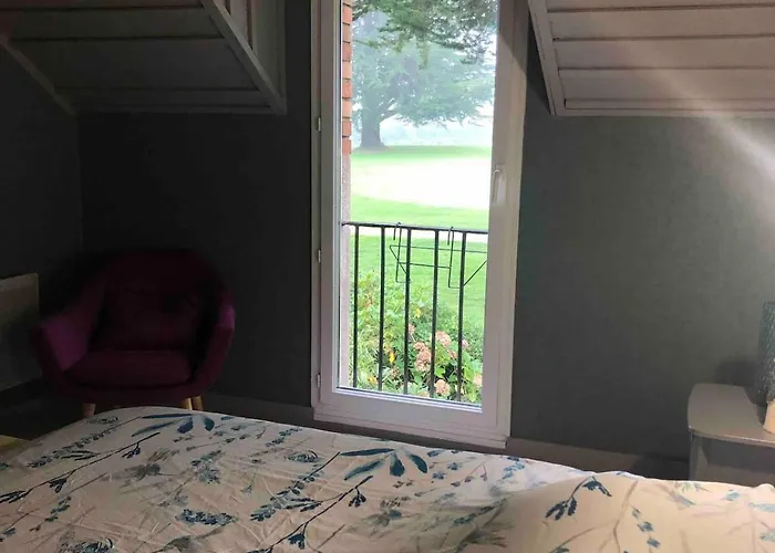 펜션 La Chandelle 미실락